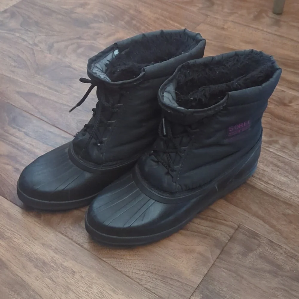 Black Sorel Winter Snow Boots